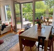 möbilierte Zwischenmiete Berlin 2 Raum Wohnung mit Garten