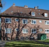 Kleine 3-Zimmer-Wohnung im Dachgeschoss mit Badewanne in Wilhelmshaven - Nähe City !!!