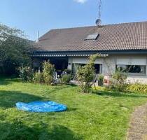 Großes Einfamilienhaus mit fantastischem Garten in toller Lage - Laichingen