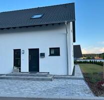 Einfamilienhaus in ruhiger sonniger Lage in 72477 Schwenningen!