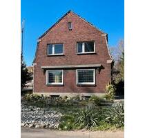 Haus freistehend mit zwei Einlieger Wohnungen Garten Stellplatz. - Straelen