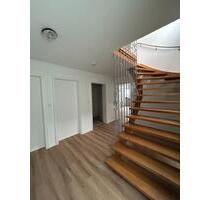 4-Zimmerwohnung, neu renoviert - 950,00&nbsp;EUR Kaltmiete, ca.&nbsp; 83,00&nbsp;m&sup2; in Neustadt an der Aisch (PLZ: 91413)