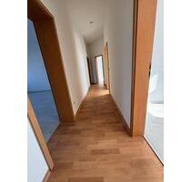 Demmin, Bahnhofstraße 10, große 3 Raum Wohnung