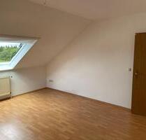 Helle schöne Dachgeschosswohnung - Hof Altstadt