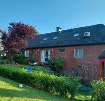 Mit Blick ins Grüne, 2,5-Zimmer Dachgeschosswohnung in Sudberg - Wuppertal Cronenberg