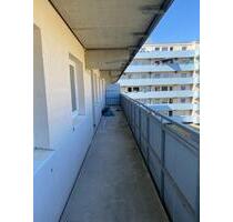 Erstbezug nach Kernsanierung mit Balkon: 4 ZKB + WC - Bergheim