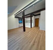 Dachgeschosswohnung - 1.030,00&nbsp;EUR Kaltmiete, ca.&nbsp; 63,00&nbsp;m&sup2; in Friedberg (PLZ: 86316)