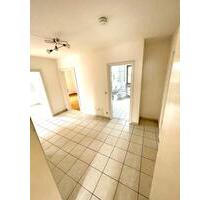 Wohnung EG, 3 ZKB, Tiefgarage, Im sonnigen Blumenhof Thierhaupten