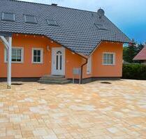 Großzügiges Einfamilienhaus mit 235 m² Wohnfläche und Grundstück - Burg