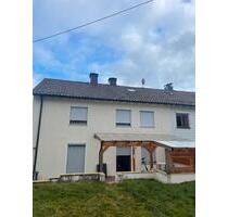 DHH Doppelhaushälfte 130 m2 Wohnfläche zzgl. DG und Keller - Freudenstadt