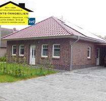 Moderner Bungalow mit Carport! - 850,00 EUR Kaltmiete, ca.  76,00 m² in Friedeburg (PLZ: 26446)