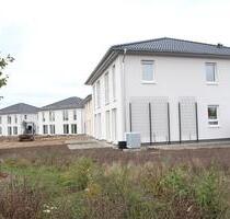 Brandneu 2025: 4-Zimmer, 400 m² Garten, KfW‑Effizienz - Familienparadies in Schulzendorf