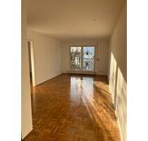 Helle 2-Zimmer Wohnung im Herzen von Traunreut mit TG Stellplatz