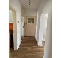 5 Zimmer Wohnung Ricklingen - 900,00 EUR Kaltmiete, ca.  100,00 m² in Hannover (PLZ: 30459) Ricklingen