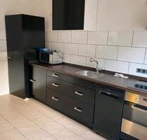 Großzügige 4-Raum-Wohnung mit Balkon & Einbauküche - Merseburg
