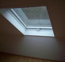 Dachgeschosswohnung - 350,00 EUR Kaltmiete, ca.  52,00 m² in Saarbrücken (PLZ: 66128) West