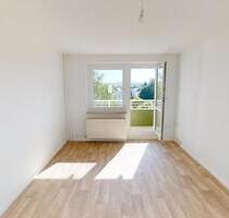 Lichterfüllte 3-Raum-Wohnung mit Balkon - Chemnitz Adelsberg