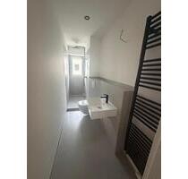 NEU modernisierte 2,5-Zimmer Wohnung in Berlin Weißensee