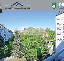Helle Renovierte 3 Zimmer, Balkon, Wohnküche In Deutz - Köln Mülheim
