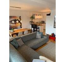 TRAUMHAFTE 3-ZIMMER-WOHNUNG mit Außenstellplatz - Nürnberg Gleißhammer