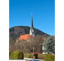 2 Zimmer Wohnung ab 1.1.2026 - 1.040,00 EUR Kaltmiete, ca.  65,00 m² in Bad Wiessee (PLZ: 83707)