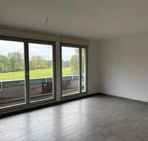 Helle Dachgeschosswohnung mit Einbauküche und Tageslichtbad - Hohenstein-Ernstthal