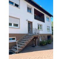 Großes, 1 - 2 Familienhaus zu verkaufen - Steinwenden