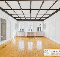 Wohnen mit Stil und Geschichte - Exklusive Dachgeschosswohnung in eleganter Altbauvilla - Minden Bärenkämpen