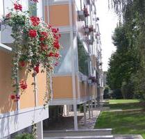 Ruhiges Single-Appartement mit verglastem XXL-Balkon. - Wurzen