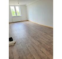 3 -Zimmerwohnung zu vermieten - 595,00 EUR Kaltmiete, ca.  87,00 m² in Lunden (PLZ: 25774)