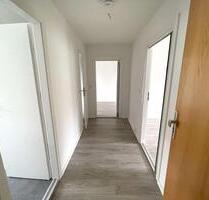 Wohnen in Ebersdorf mit Balkon- frisch sanierte 3-Raum-Wohnung - Chemnitz