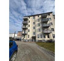 große 2 Zimmer Wohnung mit Balkon und Stellplatz - Magdeburg Brückfeld