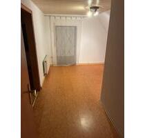 Dachgeschoss Wohnung - 630,00 EUR Kaltmiete, ca.  85,00 m² in Tiefenbach (PLZ: 55471)