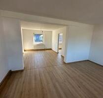 Erstbezug nach Sanierung: Freundliche 3-Zi Wohnung in Kleinkühnau - Dessau-Roßlau