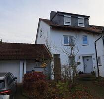 Doppelhaushälfte mit viel Potenzial in Aschaffenburg-Obernau