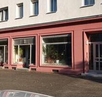 183 qm am Wasserturm, große Laden-Büro- Praxisräume in zentraler - Markkleeberg
