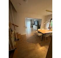 Doppelhaushälfte - 2.500,00 EUR Kaltmiete, in Ahrensfelde (PLZ: 16356)