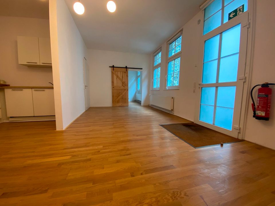 Büro zu vermieten - 828,00 EUR Kaltmiete, ca.  15,00 m² in Hannover (PLZ: 30451) Linden-Limmer