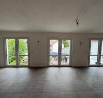 Helle 3-Zimmer-Neubauwohnung mit Fliesenboden in Gütenbach