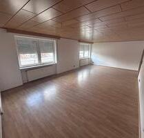großzügige 4 Zimmer Wohnung in Hersbruck