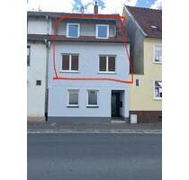 Wohnung Vermiete 23 Zimmer 80m2 Saniert alles neu - Tann (Rhön)