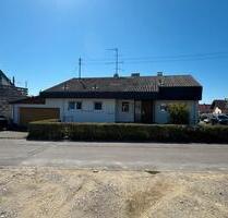 Einfamilienhaus mit Garage - 1.700,00 EUR Kaltmiete, in Frickingen (PLZ: 88699)