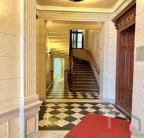 ** Zentrum-Nordwest * Großzügige 2-Zimmer-Whg. mit Wanne, Parkett und Abstellraum * Lift ** - Leipzig Mitte