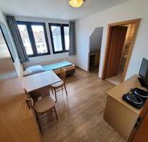 Dauerhaft Wohnen im ehemaligen Hotel mit netten Nachbarn - Krefeld