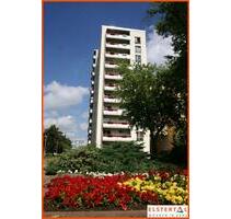 Moderne 4-Raum-Wohnung in zentraler Innenstadtlagekomplett saniertmit Aufzug im 10. OG - Gera