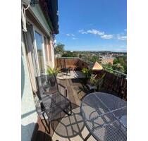 Helle 4 Zimmer-Wohnung, Balkon mit Weitblick, Garage & Kellerraum - Hildesheim Himmelsthür