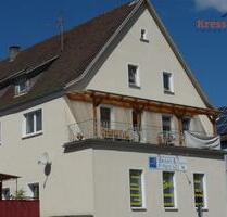 6 Zimmer Wohnung im 1. OG mit Balkon und Einbauküche im Zentrum von Bad Brückenau