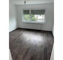 Moderne & stilvolle 3 Zimmer Wohnung mit Loggia und Tiefgarage - Langenfeld (Rheinland)