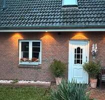 Doppelhaushälfte mit Garten und Stellplatz zu vermieten - Wedel