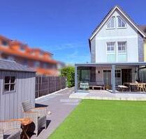 Gepflegtes Reihenendhaus mit PV Anlage und Sommergarten - Nienhagen
